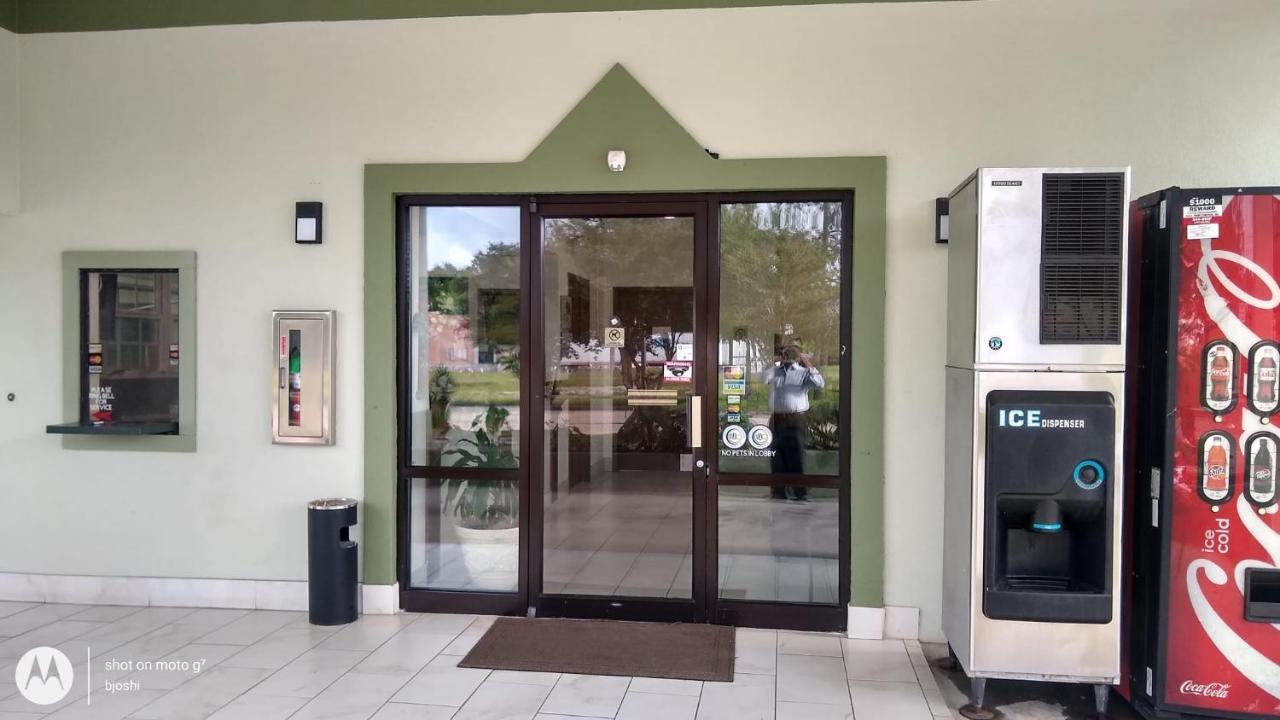 Highland Inn Denham Springs Baton Rouge East Екстериор снимка