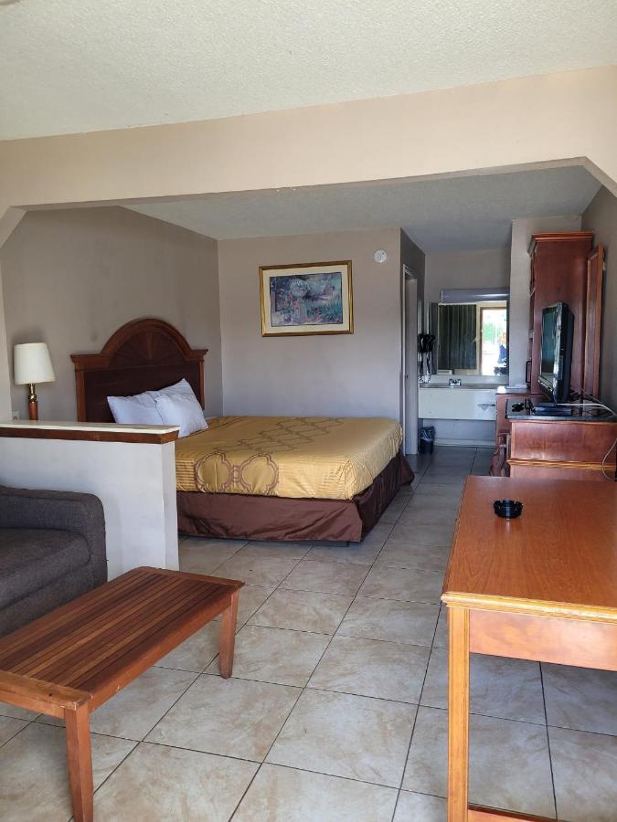 Highland Inn Denham Springs Baton Rouge East Екстериор снимка