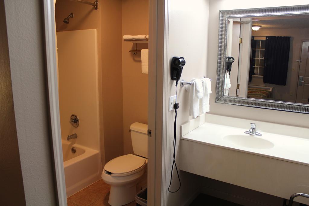 Highland Inn Denham Springs Baton Rouge East Екстериор снимка