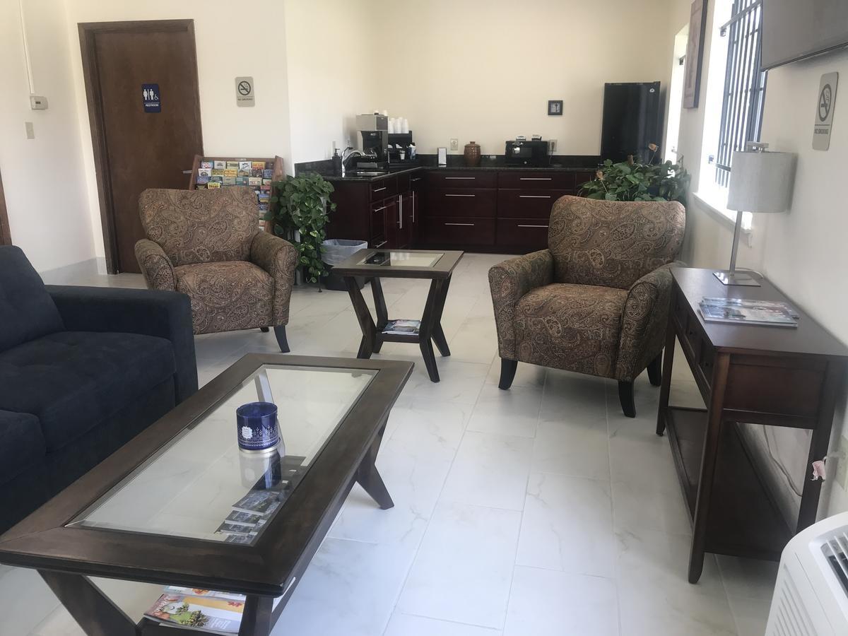 Highland Inn Denham Springs Baton Rouge East Екстериор снимка