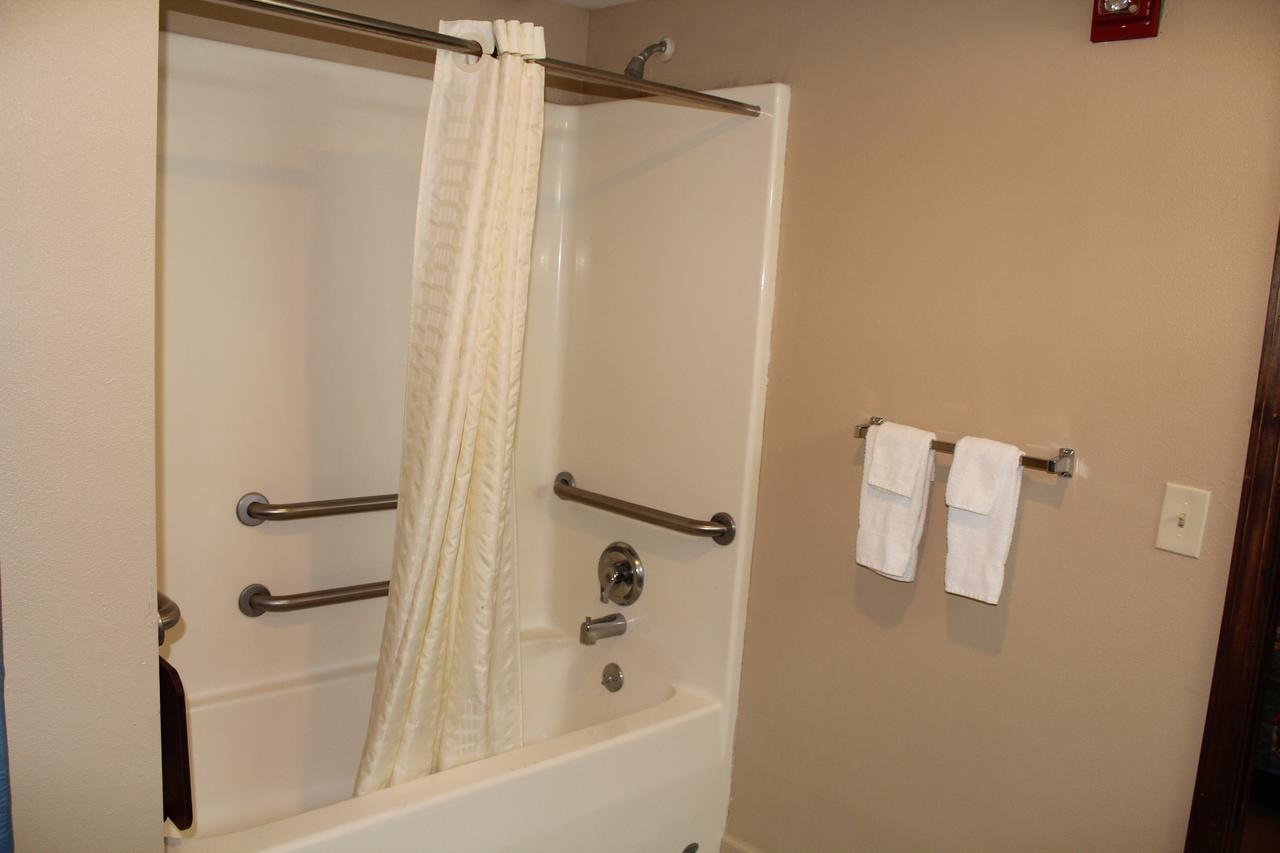 Highland Inn Denham Springs Baton Rouge East Екстериор снимка